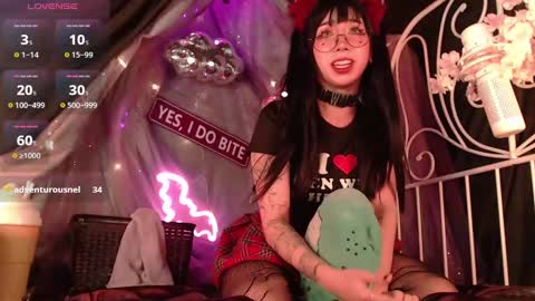 Snapshot of _babby_doll chatting on 10-04-25, 06:06 Crystal online show from 10-04-25, 06:06