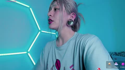 Lunita  online show from 12-31-24, 07:42