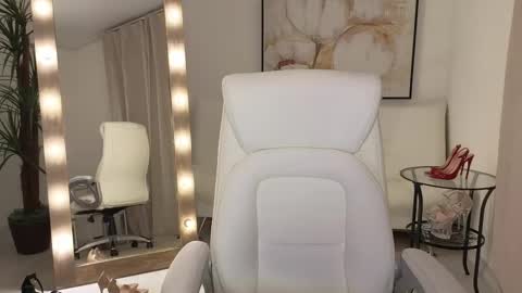Snapshot of _beylly chatting on 03-11-25, 04:32 Beylly online show from 03-11-25, 04:32
