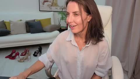 Snapshot of _beylly chatting on 09-24-25, 03:48 Beylly online show from 09-24-25, 03:48