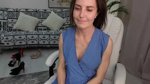 Snapshot of _beylly chatting on 05-17-26, 02:46 Beylly online show from 05-17-26, 02:46