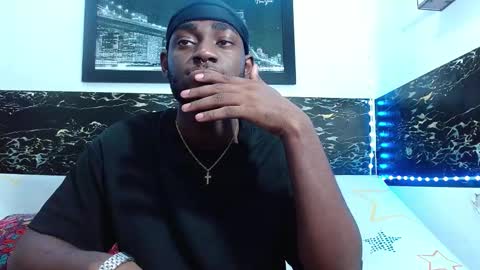 Snapshot of _black_stallion chatting on 10-01-25, 03:01 Andrew online show from 10-01-25, 03:01