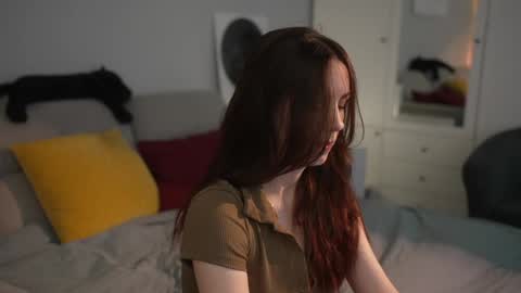 Lili online show from 09-26-25, 11:36