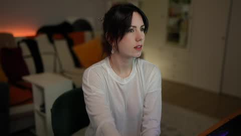 Snapshot of _blackbee_ chatting on 05-05-26, 07:16 Lili online show from 05-05-26, 07:16