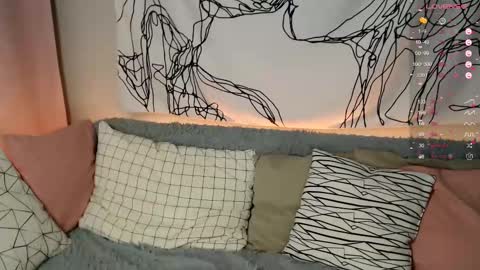 Snapshot of _blonde_barbie_ chatting on 03-09-25, 09:36 Elizabeth online show from 03-09-25, 09:36