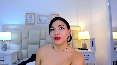 Snapshot of _brenda_becker chatting on 01-28-25, 10:01 Brenda  online show from 01-28-25, 10:01