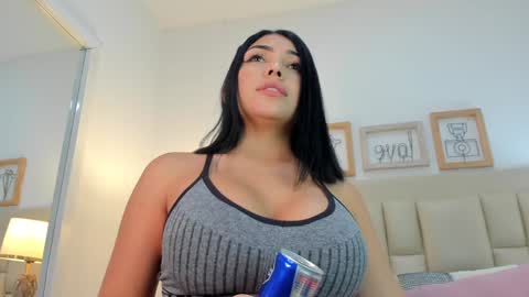 Snapshot of _brenda_becker chatting on 02-03-25, 07:42 Brenda  online show from 02-03-25, 07:42