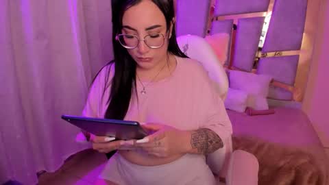 Snapshot of _briigite chatting on 09-29-25, 11:20 Angie  Independent model online show from 09-29-25, 11:20