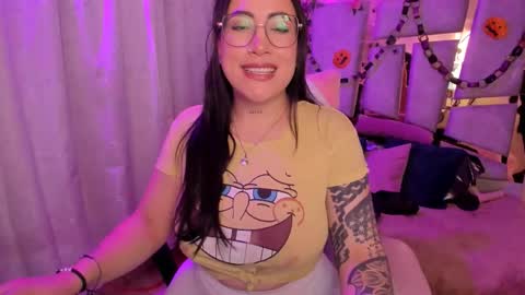 Snapshot of _briigite chatting on 10-19-25, 10:43 Angie  Independent model online show from 10-19-25, 10:43