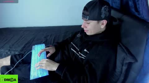 FELIPE CAMACHO    dont forget to support me with a little hand up online show from 01-18-26, 09:46