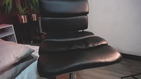 _bunny_boy_ online show from 03-08-25, 07:05