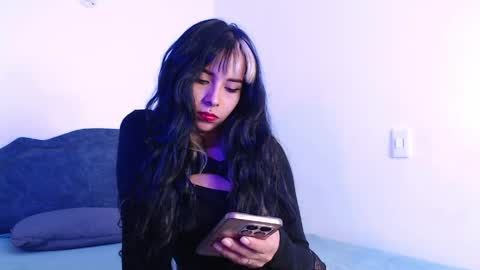 Luna online show from 04-27-26, 08:18