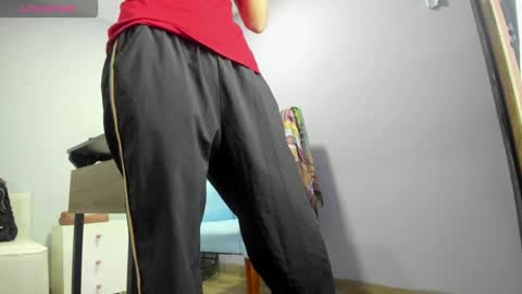 Snapshot of _candy_jade_ chatting on 11-08-25, 12:05 candy jade online show from 11-08-25, 12:05