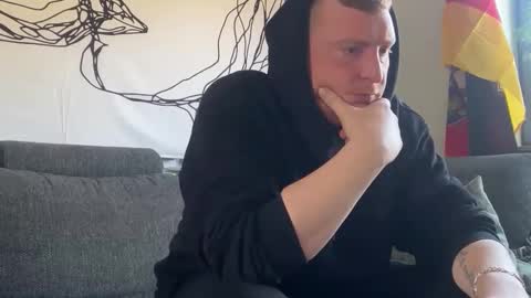 Carlos online show from 01-18-25, 03:05