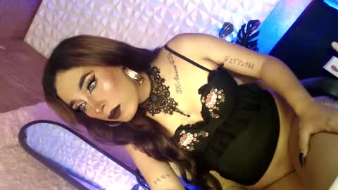 Caroline online show from 02-10-25, 04:36