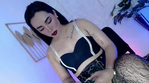 Caroline online show from 10-03-25, 07:38