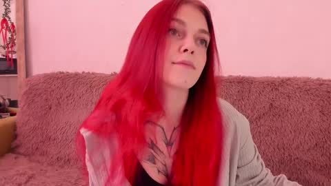 Caroline online show from 09-23-25, 11:24