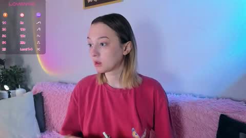 Snapshot of _ccrystaa_ chatting on 11-09-25, 06:44 Christina Chris online show from 11-09-25, 06:44