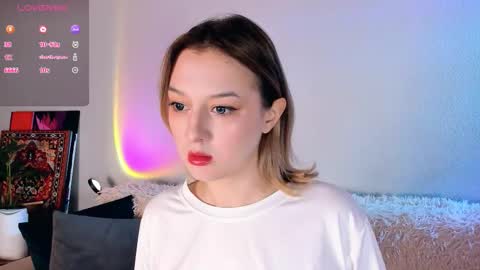 Snapshot of _ccrystaa_ chatting on 11-25-25, 07:41 Christina Chris online show from 11-25-25, 07:41