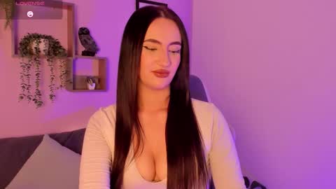 Snapshot of _celeste_moore chatting on 10-01-25, 11:00 celeste online show from 10-01-25, 11:00