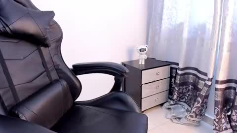 _charlottedavis online show from 02-13-25, 03:56