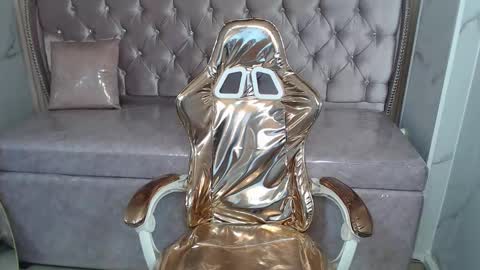 _charlottee_b online show from 03-12-26, 08:48