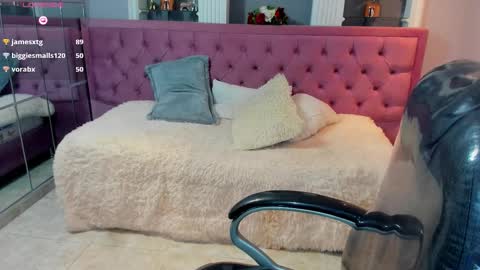 _chelsea_24 online show from 02-02-26, 12:20