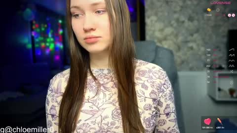 Snapshot of _chloe_miller_ chatting on 01-04-25, 02:35 _chloe_miller_ online show from 01-04-25, 02:35