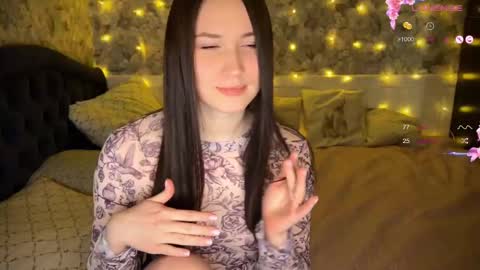 Snapshot of _chloe_miller_ chatting on 02-22-25, 06:19 _chloe_miller_ online show from 02-22-25, 06:19