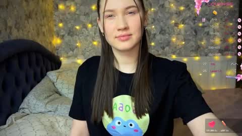 Snapshot of _chloe_miller_ chatting on 02-26-25, 05:17 _chloe_miller_ online show from 02-26-25, 05:17