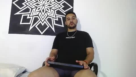 Snapshot of _christopher_dennis_ chatting on 05-08-26, 02:17 CRIS online show from 05-08-26, 02:17