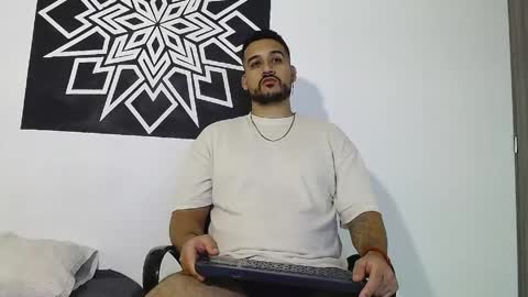 Snapshot of _christopher_dennis_ chatting on 06-10-26, 12:11 CRIS online show from 06-10-26, 12:11