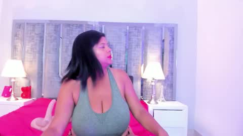 _ciara_benet_ online show from 12-02-25, 12:10