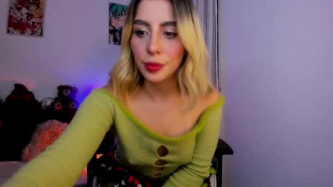  Chloe  online show from 11-24-25, 11:04