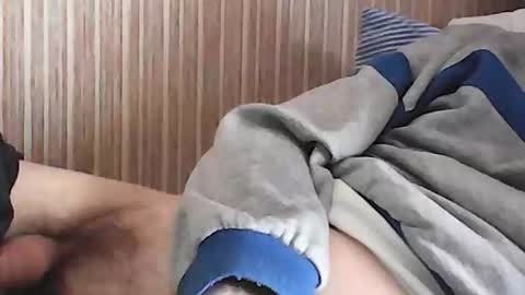 I hate social media  Odio las redes sociales online show from 04-25-26, 03:20