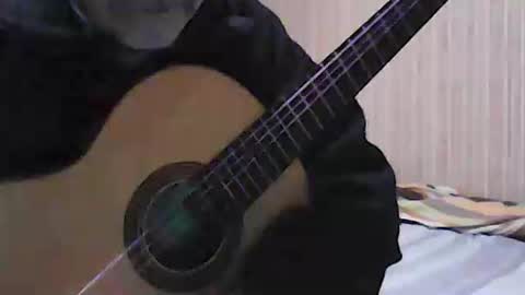Snapshot of _col_t chatting on 05-06-26, 11:10 I hate social media Odio las redes sociales online show from 05-06-26, 11:10
