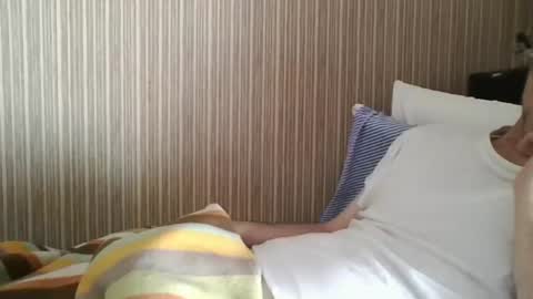 Snapshot of _col_t chatting on 06-07-26, 12:31 I hate social media Odio las redes sociales online show from 06-07-26, 12:31