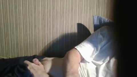 Snapshot of _col_t chatting on 07-27-26, 04:08 I hate social media Odio las redes sociales online show from 07-27-26, 04:08