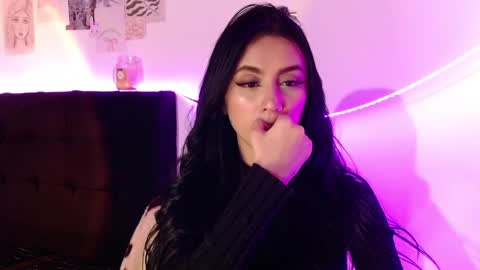 Snapshot of _coraliinee_ chatting on 01-24-25, 05:21 Coraline online show from 01-24-25, 05:21