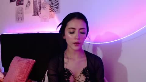 Snapshot of _coraliinee_ chatting on 02-13-25, 05:26 Coraline online show from 02-13-25, 05:26