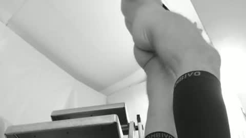 _craftsman online show from 10-09-25, 08:01