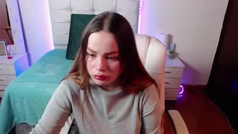 Cristal online show from 09-18-25, 01:24