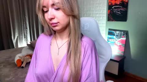 _crystal_moon_1 online show from 03-14-26, 10:26