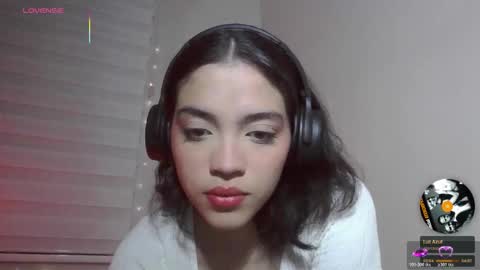 Snapshot of _curiouskitten_ chatting on 11-30-25, 03:21 sara again3 online show from 11-30-25, 03:21
