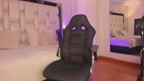     online show from 10-29-25, 07:59