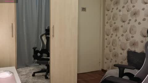 Snapshot of _cute_ice chatting on 05-21-26, 07:37 _cute_ice online show from 05-21-26, 07:37