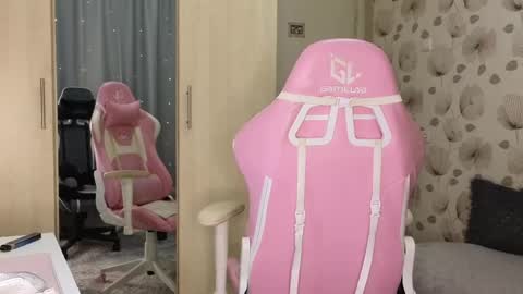 Snapshot of _cute_ice chatting on 05-30-26, 06:16 _cute_ice online show from 05-30-26, 06:16