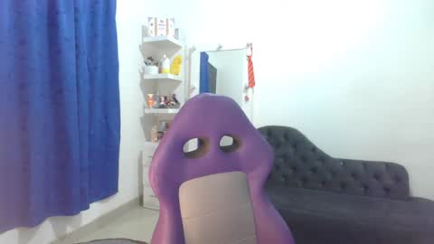 Snapshot of _cute_katy_ chatting on 01-17-25, 07:08 Katherine Shedule 10pm -4 am Colombia hour online show from 01-17-25, 07:08