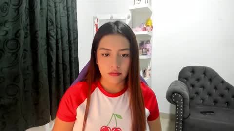 Snapshot of _cute_katy_ chatting on 10-25-25, 03:47 Katherine Shedule 10pm -4 am Colombia hour online show from 10-25-25, 03:47