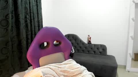 Snapshot of _cute_katy_ chatting on 12-15-25, 02:16 Katherine Shedule 10pm -4 am Colombia hour online show from 12-15-25, 02:16